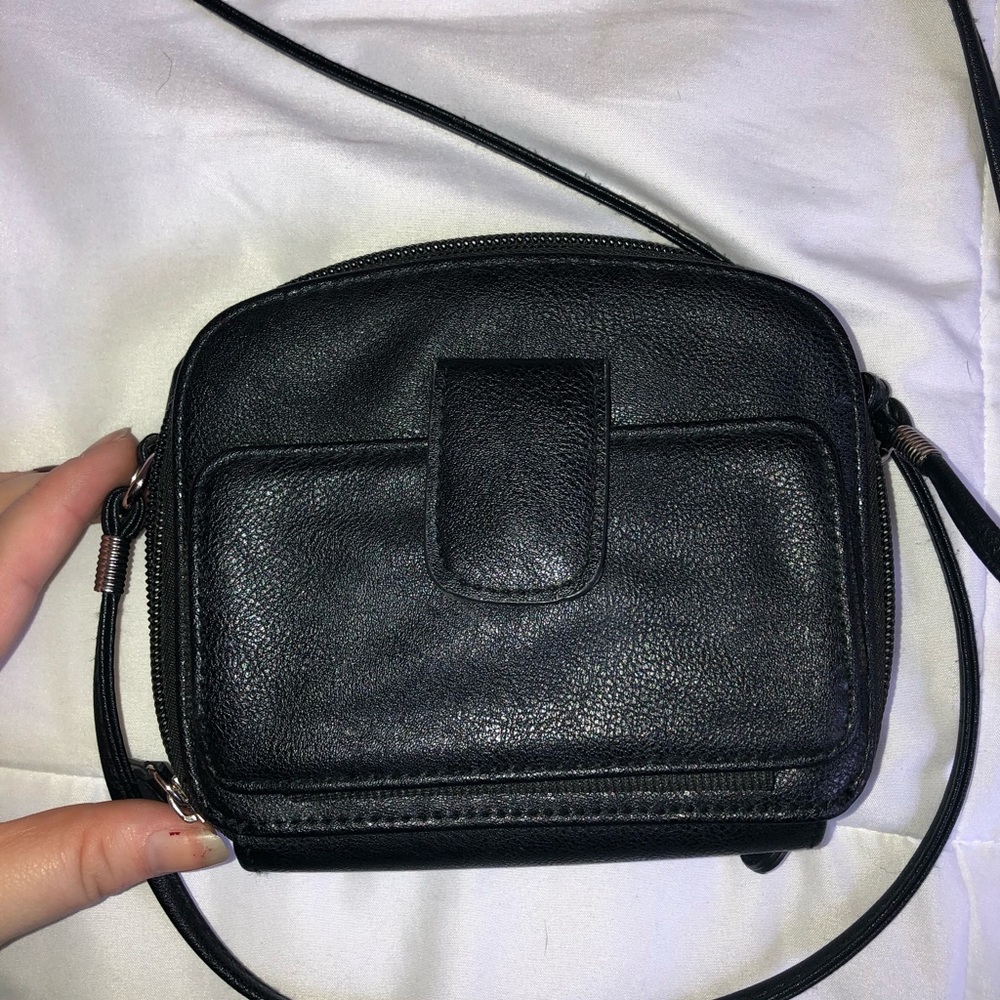 black purse - Picture 7 of 8